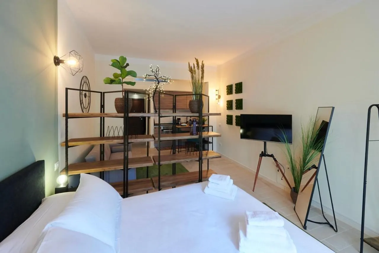Keys Of Italy - Vittorio Emanuele II 247 - Charming And Modern Studio Apartment Florence Italy